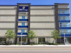 Life Storage - Tampa - West Kennedy Boulevard Picture of Life Storage - Tampa - West Kennedy Boulevard
