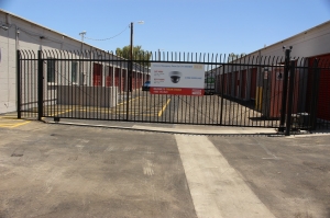 rent storage from trojan storage of tempe tempe az 85281 online or