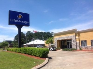 Life Storage - Jackson - 5651 Mississippi 18