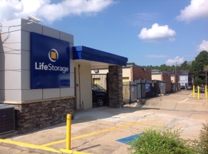 Life Storage - Jackson - McDowell Road