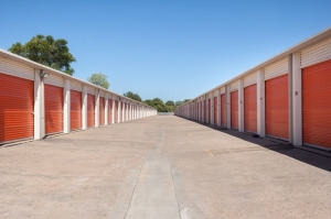 Public Storage - Austin - 5016 E Ben White Blvd
