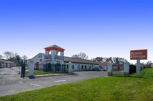 Public Storage - Tinton Falls - 950 Shrewsbury Ave
