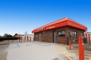Public Storage - Virginia Beach - 612 Village Drive
