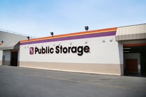 Public Storage - Long Beach - 1917 Long Beach Blvd