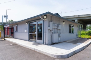 Life Storage - Portland - 1314 North Schmeer Road