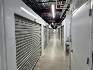 Life Storage - Savannah - 2201 East Victory Drive
