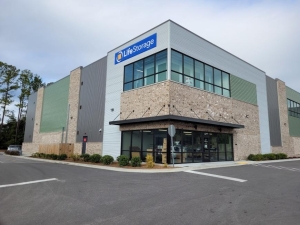 Life Storage - Savannah - 330 Johnny Mercer Boulevard