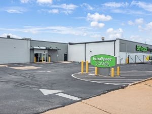 Extra Space Storage - 7945 - Wickliffe - Lakeland Blvd
