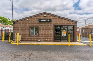 StorageMart - Ertel Rd