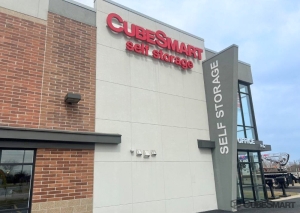CubeSmart Self Storage IL Lake in the Hills N Lakewood Rd