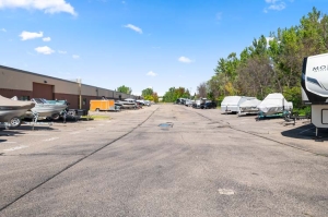 Mini Mall Storage - Orono