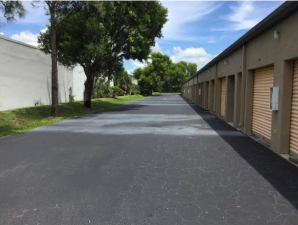 Storage Rentals of America - Fort Myers - Solomon