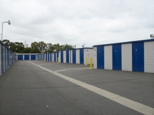 US Storage Centers - Long Beach - Photo 5