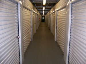 Linkletter Self Storage - Photo 4