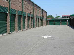 StorQuest Self Storage - Aurora - Photo 4