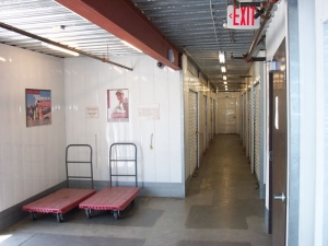 StorQuest Self Storage - Slauson - photo 