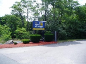 Uncle Bob's Self Storage - East Greenwich - 500 Frenchtown Rd - Photo 1