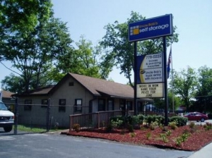 Uncle Bob's Self Storage - Jacksonville - 7657 103rd St - photo 