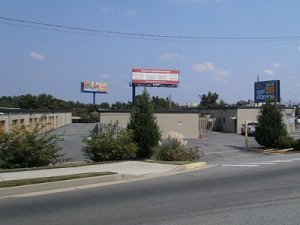 Uncle Bob's Self Storage - Marietta - 1195 Gresham Rd - Photo 1