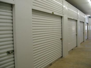 Uncle Bob's Self Storage - Melbourne - 6005 N Wickham Rd - Photo 4