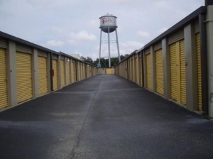 Uncle Bob's Self Storage - Pensacola - 980 N Navy Blvd - photo 