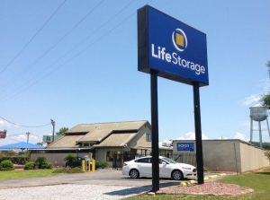 Life Storage - Pensacola - North Navy Boulevard