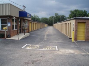 Uncle Bob's Self Storage - Pensacola - 2295 W Michigan Ave - photo
