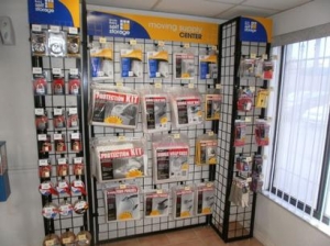 Uncle Bob's Self Storage - Orlando - 4066 Silver Star Rd - Photo 5