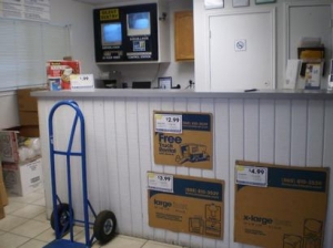 Uncle Bob's Self Storage - San Antonio - 8025 Culebra Rd - Photo 4