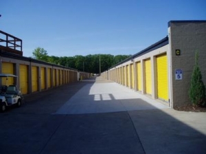 Uncle Bob's Self Storage - Westlake - 24560 Sperry Dr - Photo 5