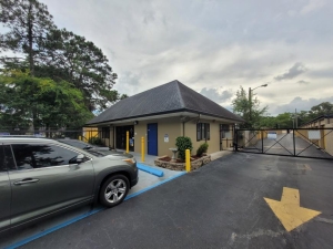 Life Storage - Savannah - Montgomery Street