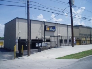 Uncle Bob's Self Storage - Dallas - 4311 Samuell Blvd - Photo 1