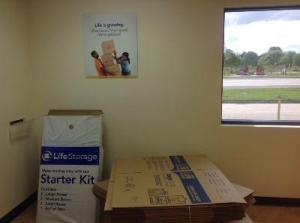 Life Storage - Baton Rouge - 7375 Airline Highway Picture of Life Storage - Baton Rouge - 7375 Airline Highway