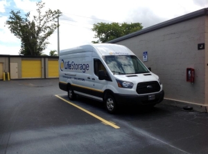 Life Storage - Pompano Beach - West Sample Road