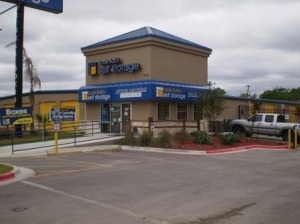 Uncle Bob's Self Storage - San Marcos - 1620 Ih-35 S - Photo 1