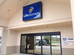Life Storage - Lafayette - 2207 West Pinhook Road Picture of Life Storage - Lafayette - 2207 West Pinhook Road