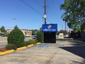 Life Storage - Lafayette - 2207 West Pinhook Road Picture of Life Storage - Lafayette - 2207 West Pinhook Road