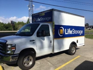Life Storage - Lafayette - 2888 Northeast Evangeline Thruway Picture of Life Storage - Lafayette - 2888 Northeast Evangeline Thruway