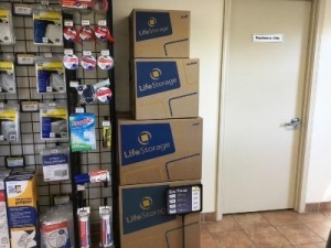 Life Storage - Lafayette - 2888 Northeast Evangeline Thruway Picture of Life Storage - Lafayette - 2888 Northeast Evangeline Thruway