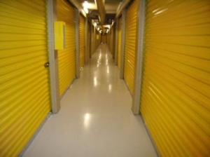 Uncle Bob's Self Storage - Mesa - 837 E Broadway Rd - Photo 4