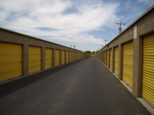 Uncle Bob's Self Storage - Mesa - 837 E Broadway Rd - Photo 5