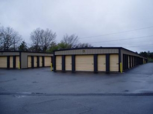 Uncle Bob's Self Storage - Sandwich - Photo 4