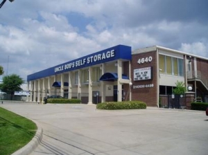 Uncle Bob's Self Storage - Dallas - 4640 Harry Hines Blvd - Photo 1