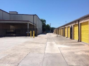 Life Storage - Baton Rouge - Florida Boulevard Picture of Life Storage - Baton Rouge - Florida Boulevard