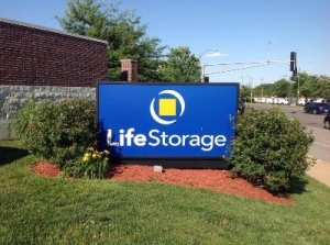 Life Storage - St. Louis - Manchester Avenue Picture of Life Storage - St. Louis - Manchester Avenue