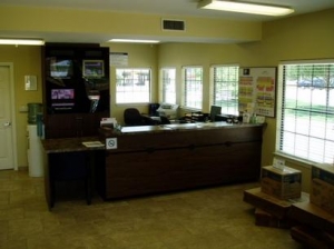 Uncle Bob's Self Storage - Dallas - 8555 Manderville Ln - Photo 5