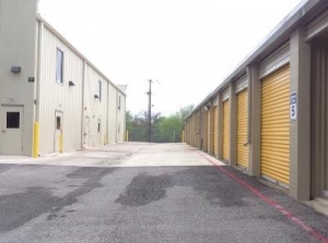Life Storage - San Antonio - Broadway Street Picture of Life Storage - San Antonio - Broadway Street