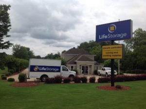 Life Storage - Opelika