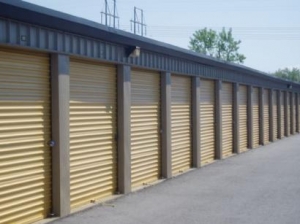 Uncle Bob's Self Storage - Hamburg - Photo 4