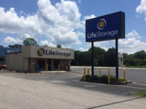 Life Storage - Huntsville - South Memorial Parkway Picture of Life Storage - Huntsville - South Memorial Parkway